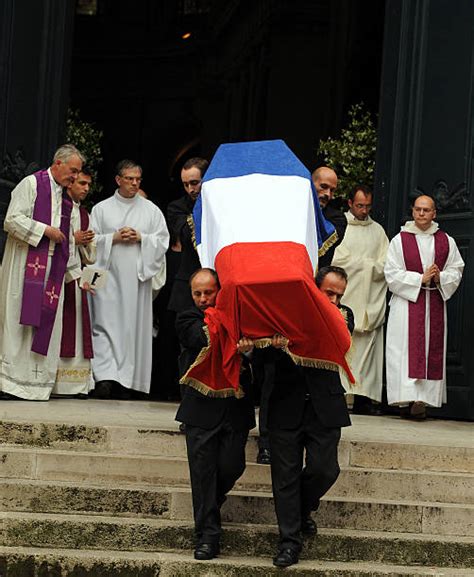 yves saint laurent funerale|yves saint laurent.